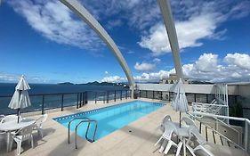 Flat moderno com vista para o mar e varanda!